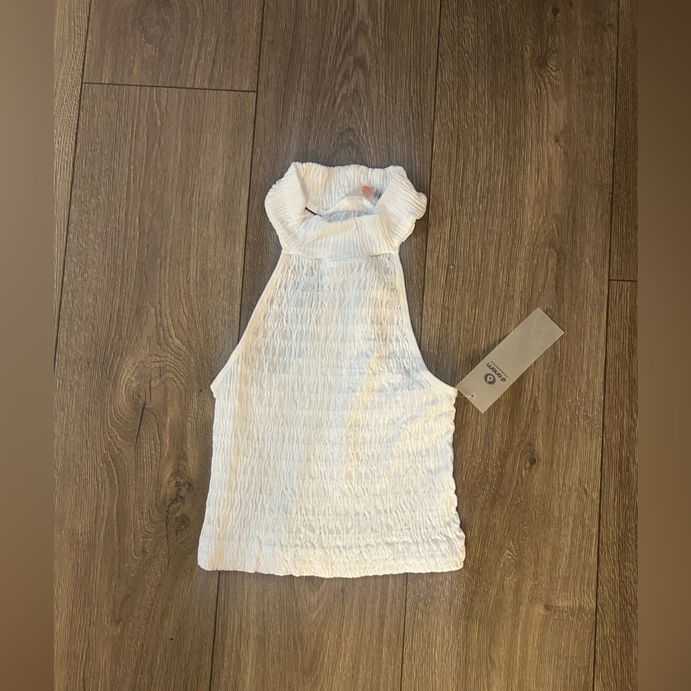 new- Mono B White Textured Sleeveless Top size small